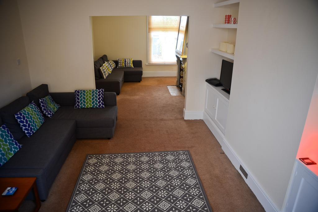 Park House Villa Worthing Room photo
